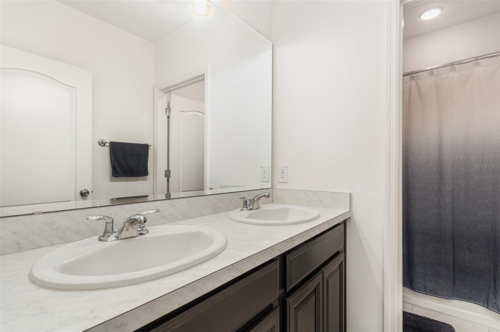 Image 22 of 25 For 9495 Oglethorpe Drive