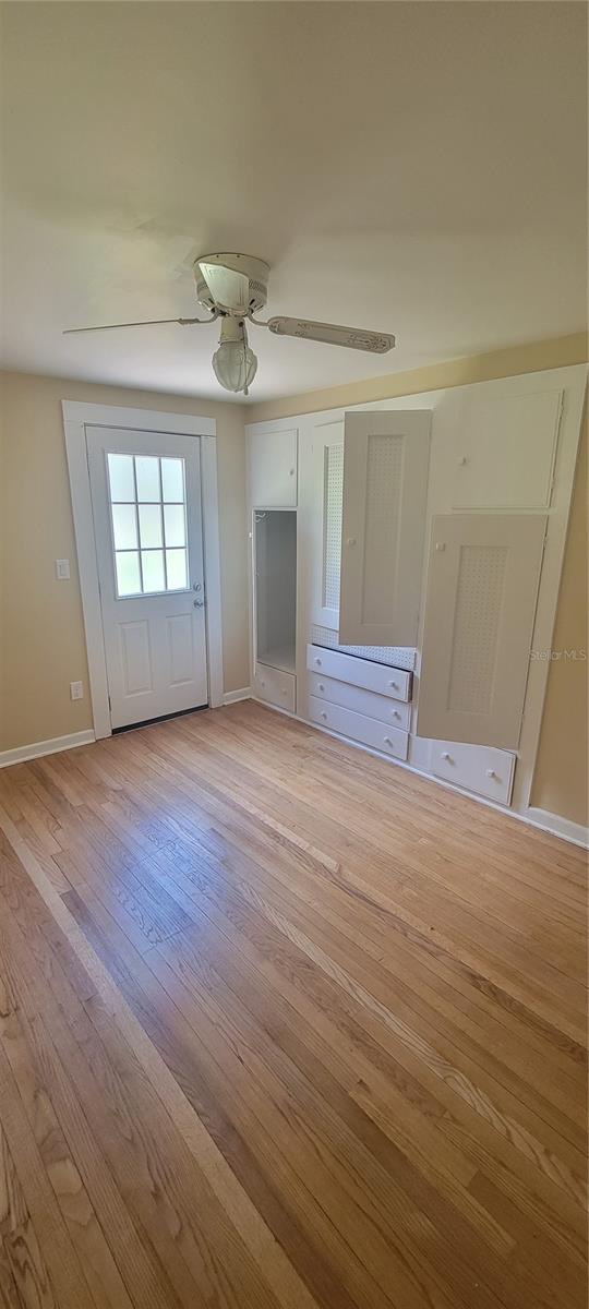 Image 7 of 9 For 917 4th Avenue