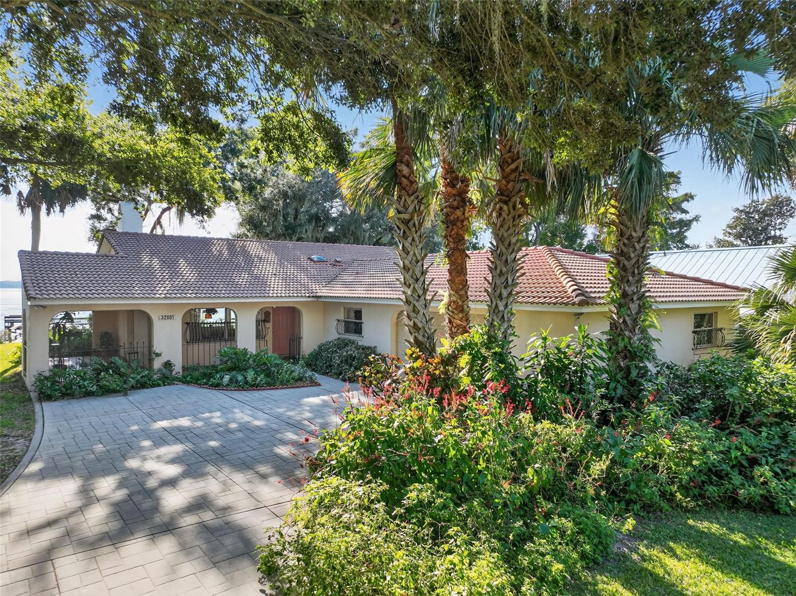 Details for 32601 Lakeshore Drive, TAVARES, FL 32778