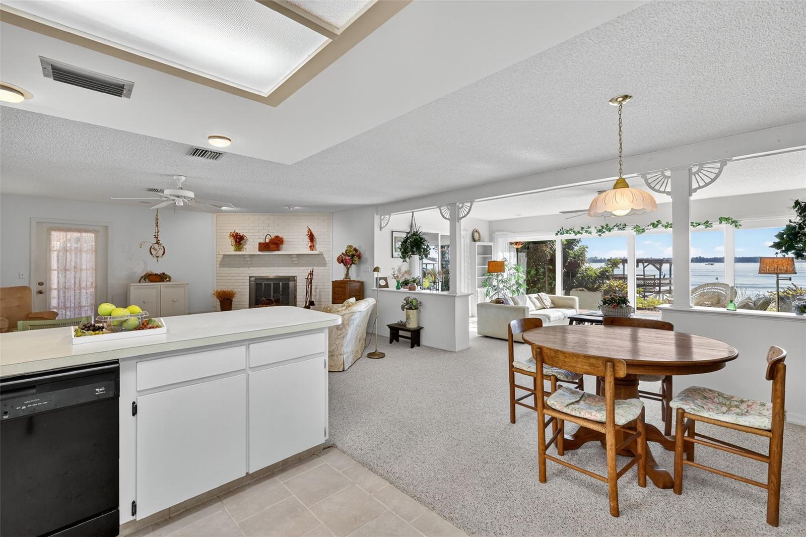 Image 16 of 47 For 32601 Lakeshore Drive