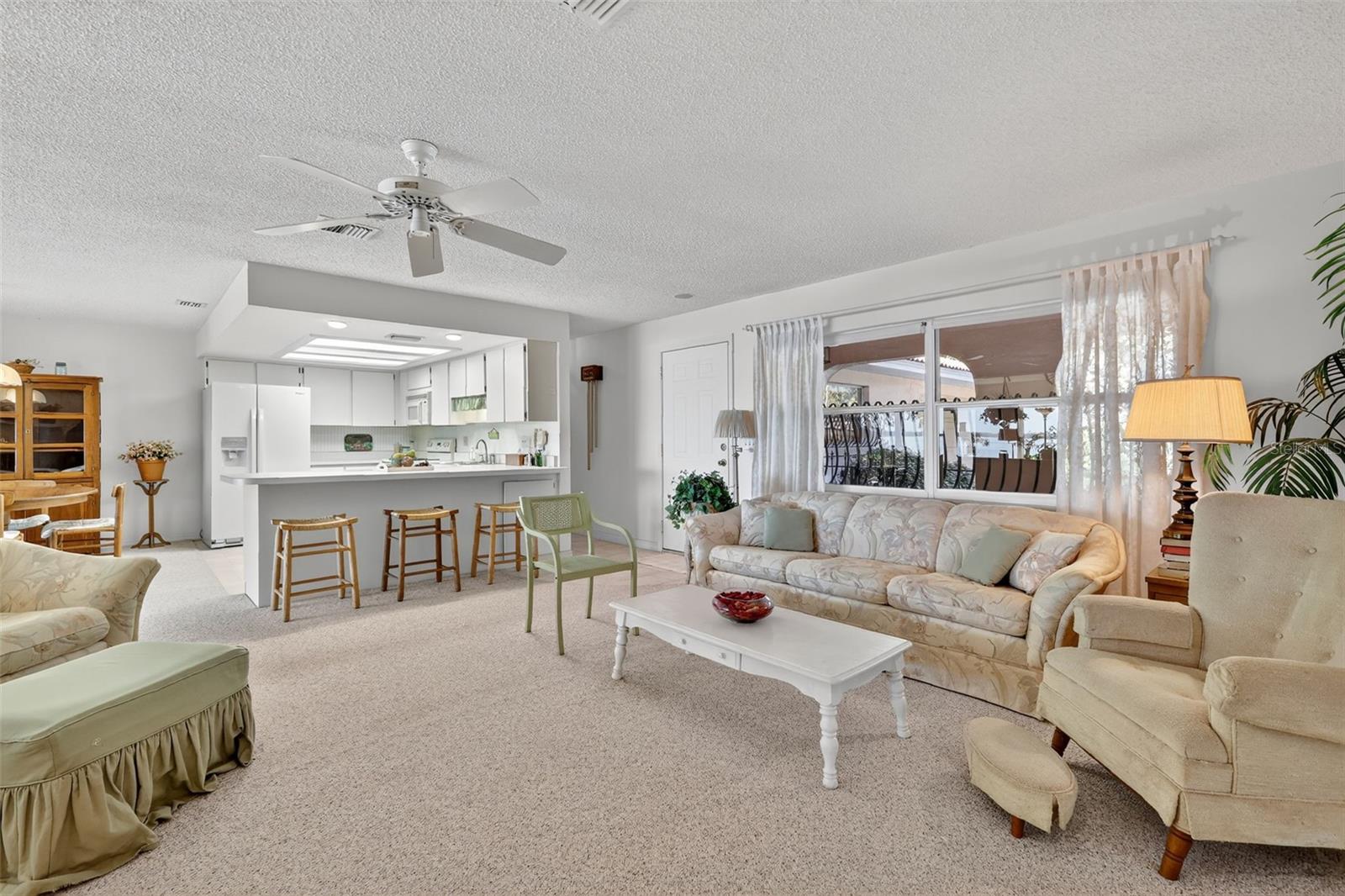 Image 19 of 47 For 32601 Lakeshore Drive