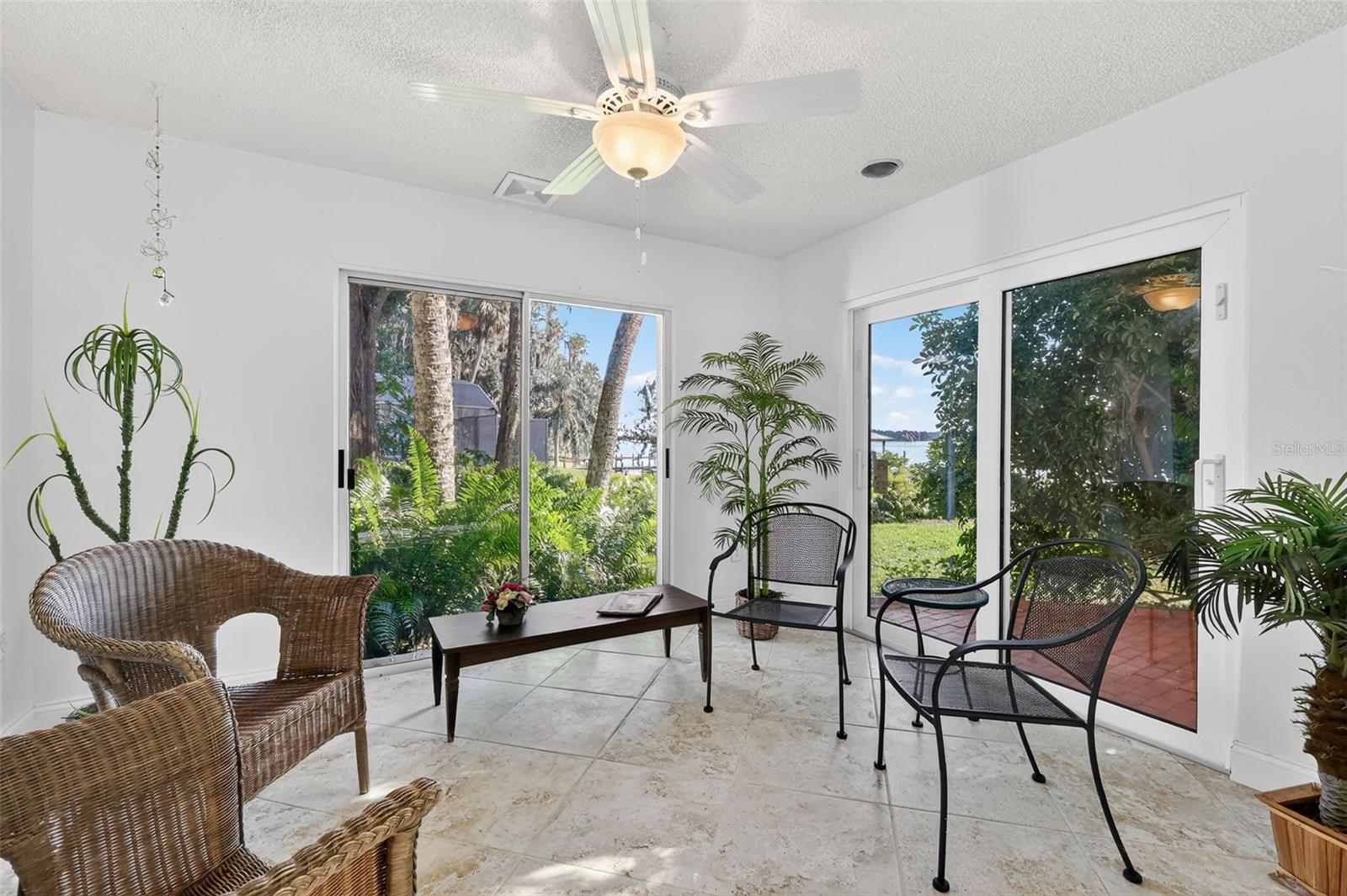 Image 23 of 47 For 32601 Lakeshore Drive