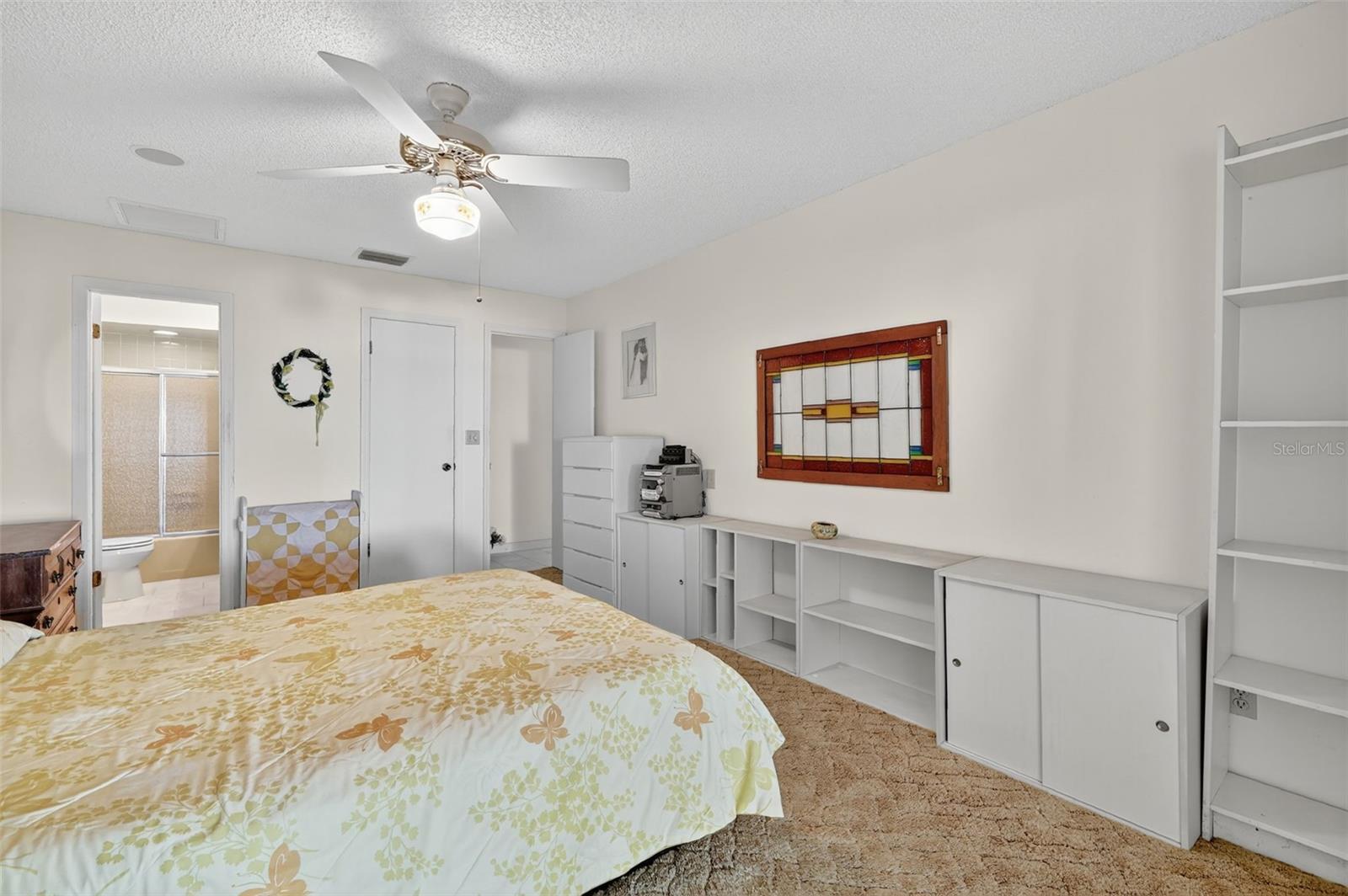 Image 26 of 47 For 32601 Lakeshore Drive