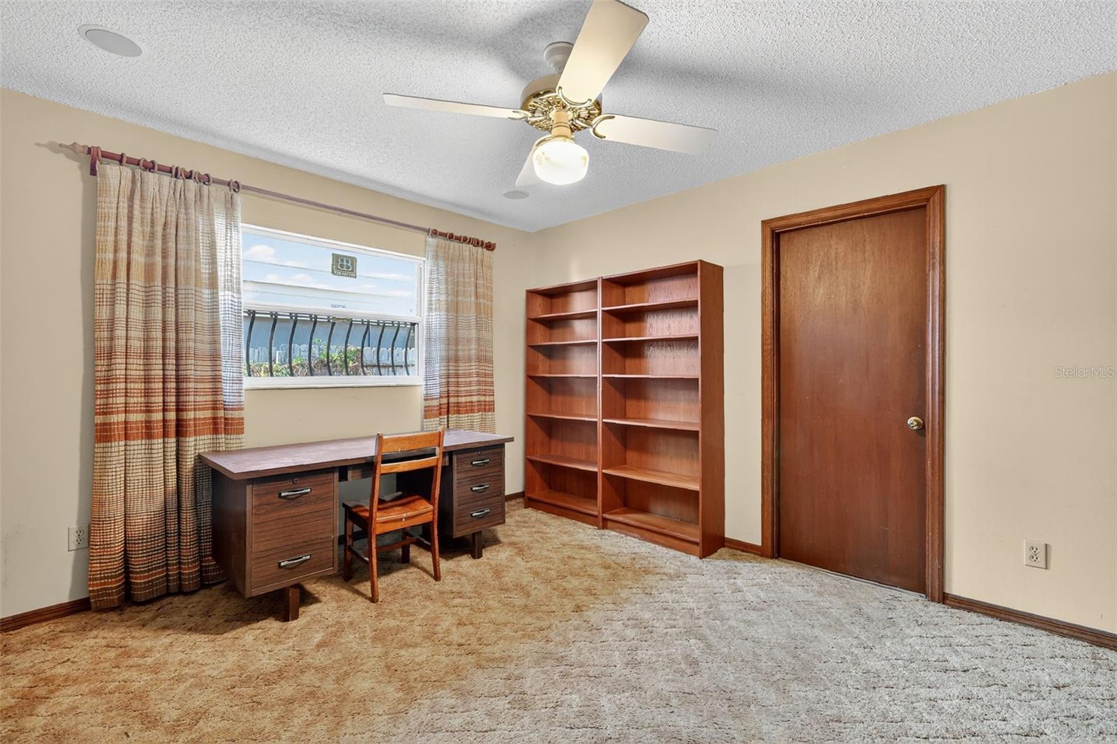 Image 30 of 47 For 32601 Lakeshore Drive