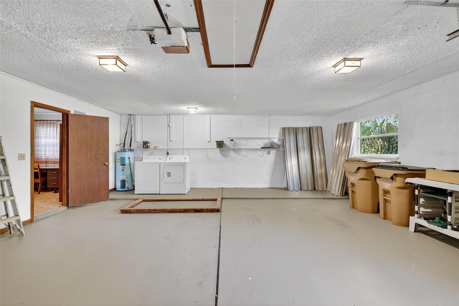 Image 34 of 47 For 32601 Lakeshore Drive