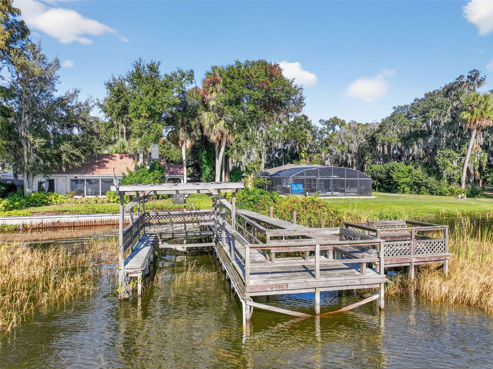 Image 37 of 47 For 32601 Lakeshore Drive