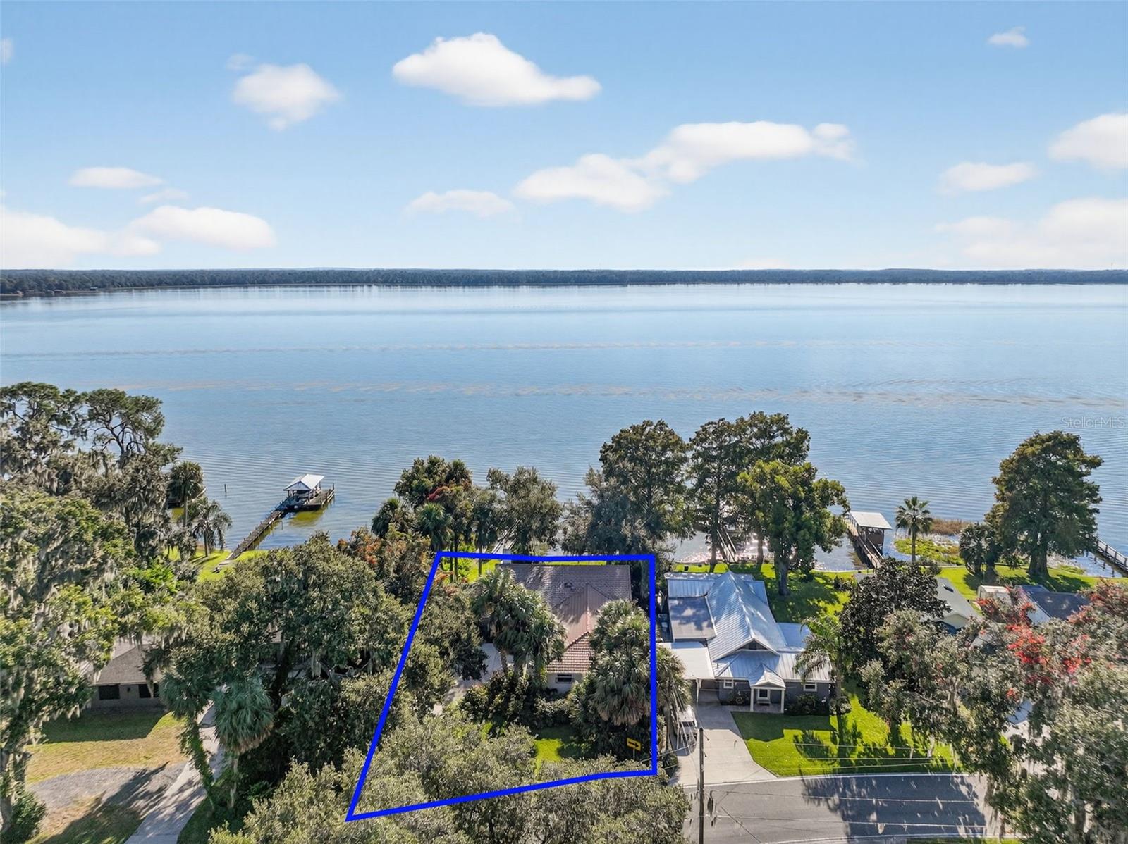 Image 46 of 47 For 32601 Lakeshore Drive