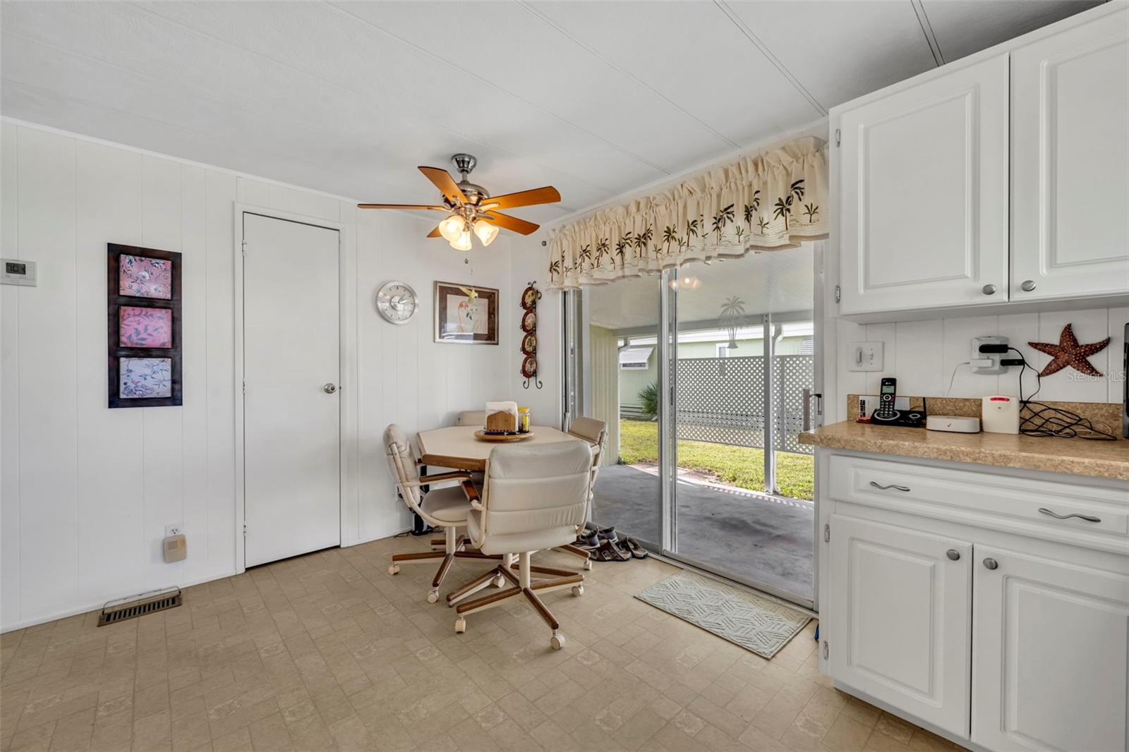 Image 12 of 26 For 173 Paradise N