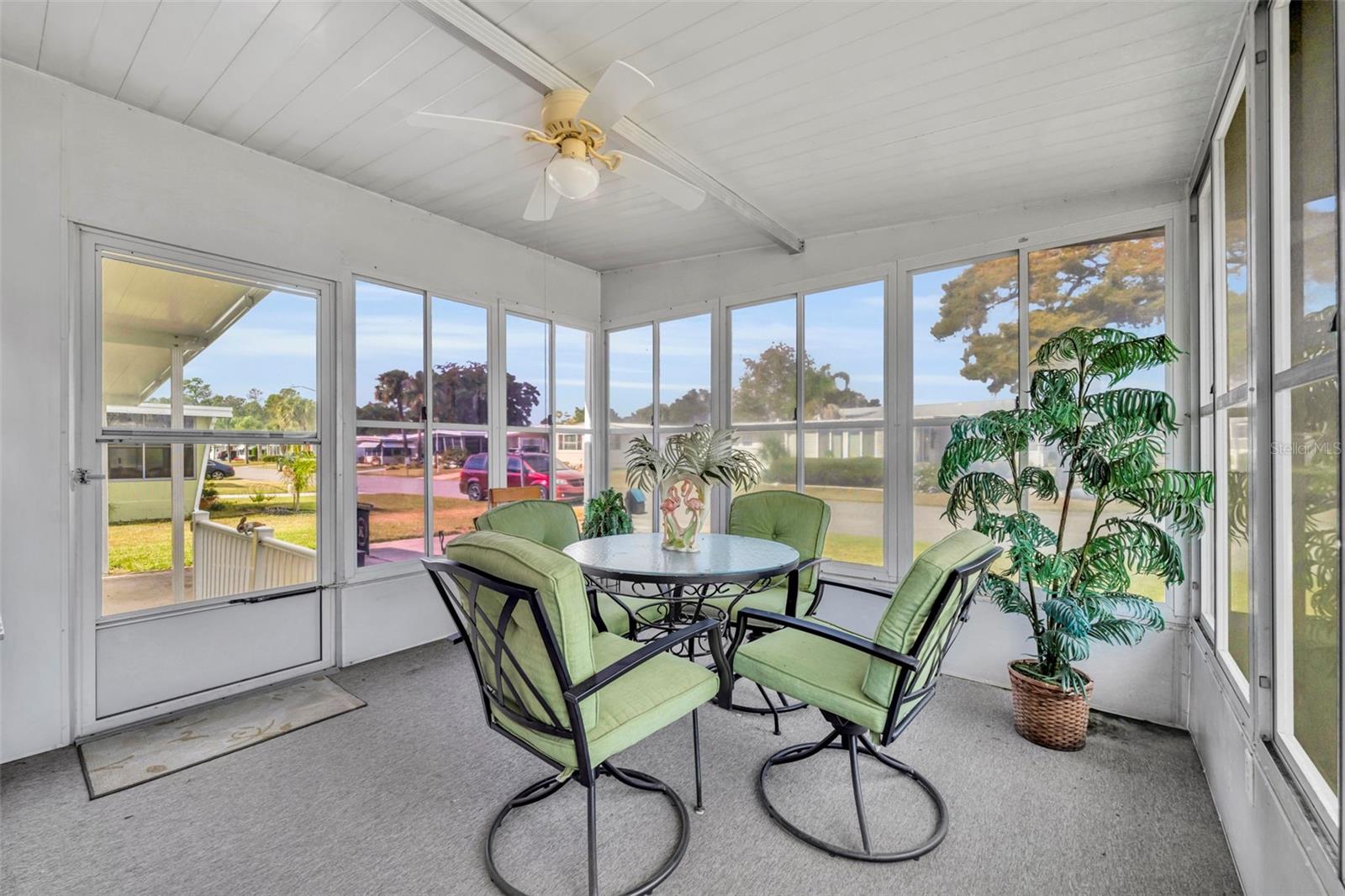 Image 13 of 26 For 173 Paradise N