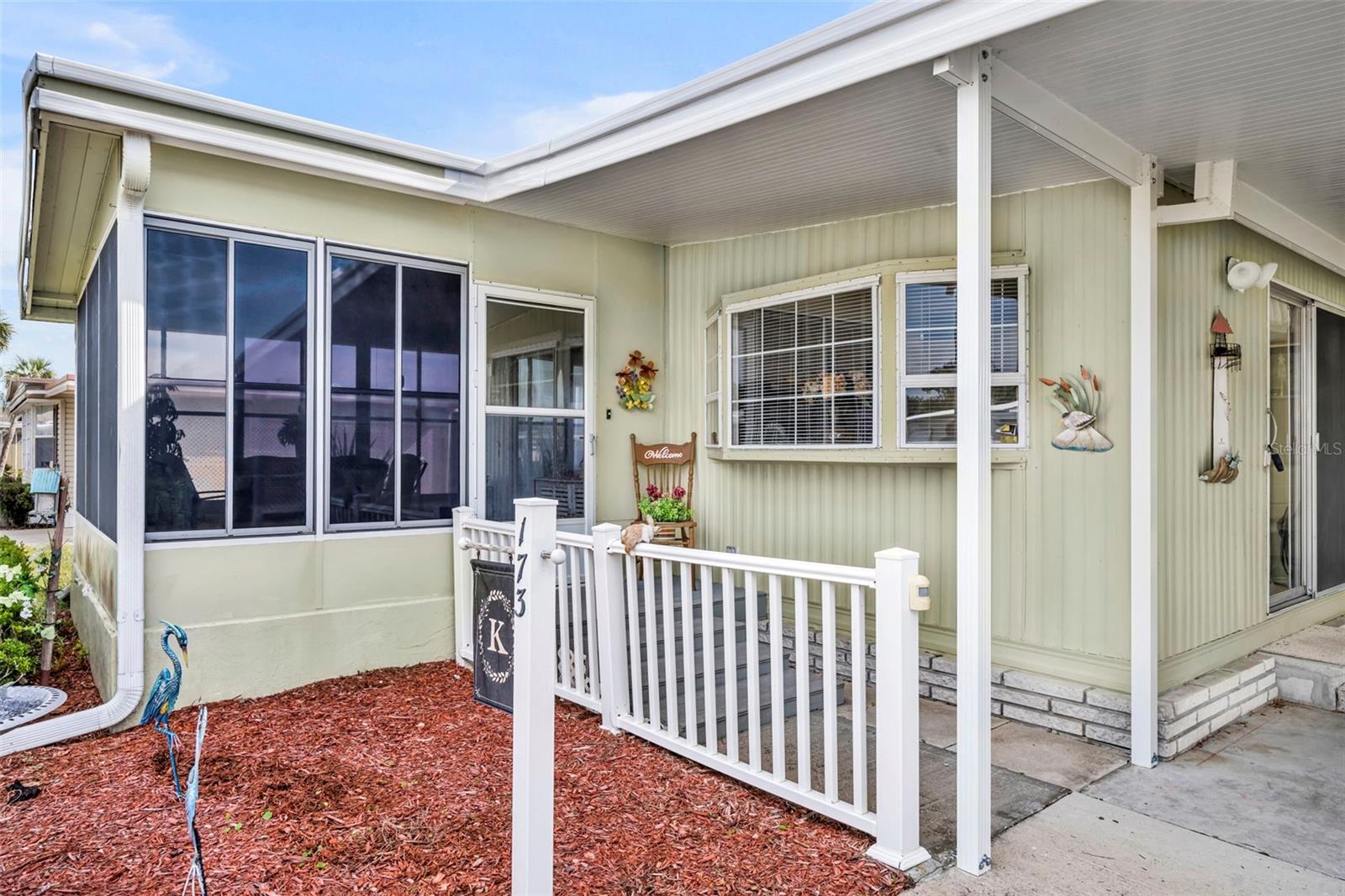 Image 3 of 26 For 173 Paradise N