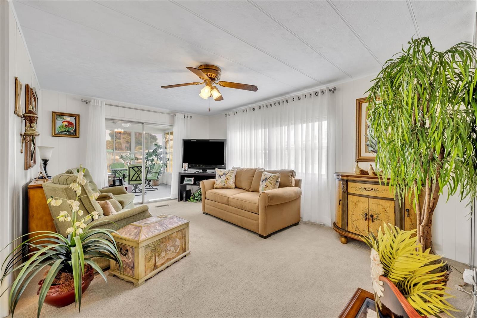 Image 4 of 26 For 173 Paradise N