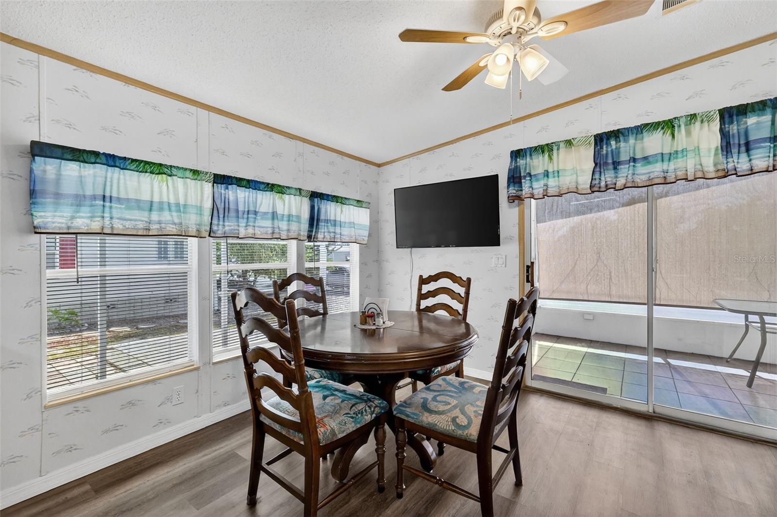 Image 13 of 34 For 3224 Manatee Road