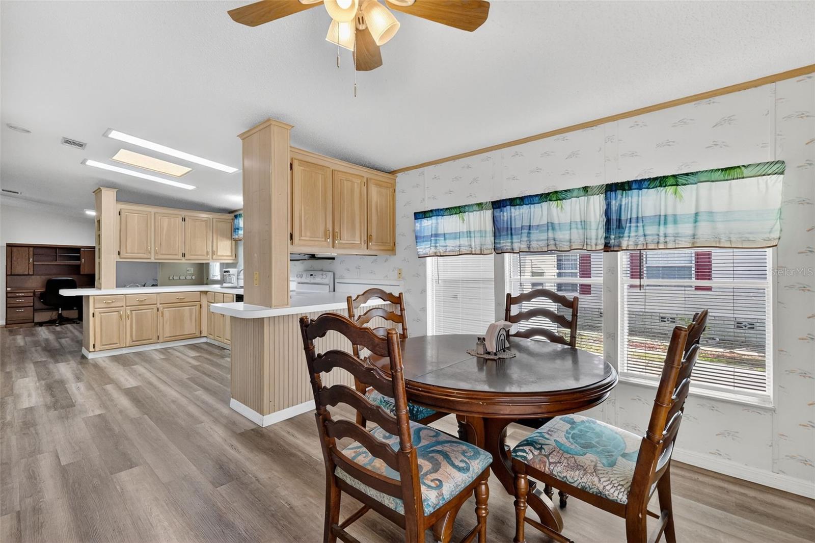 Image 15 of 34 For 3224 Manatee Road