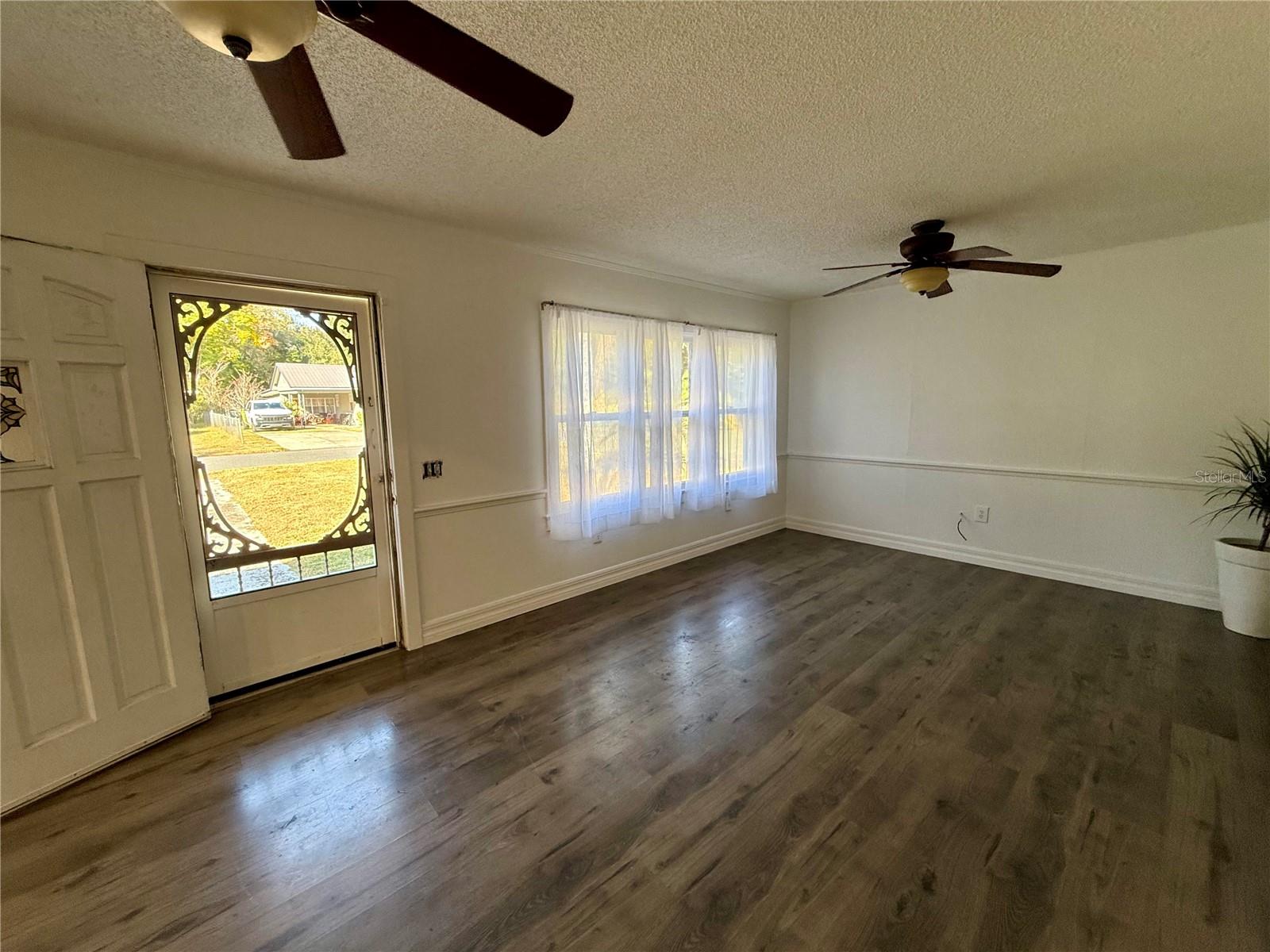 Image 10 of 44 For 708 Mission Drive