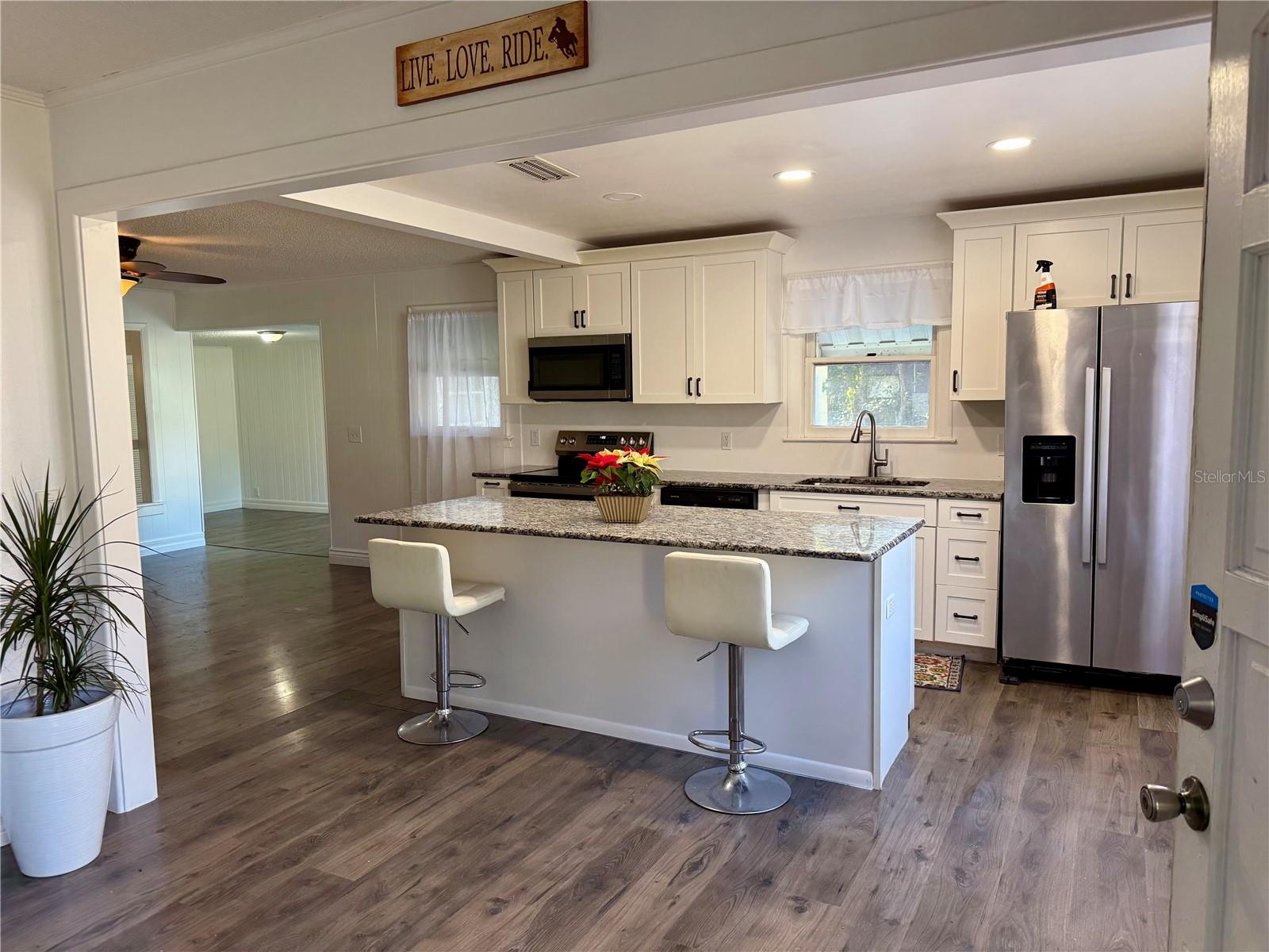 Image 12 of 44 For 708 Mission Drive