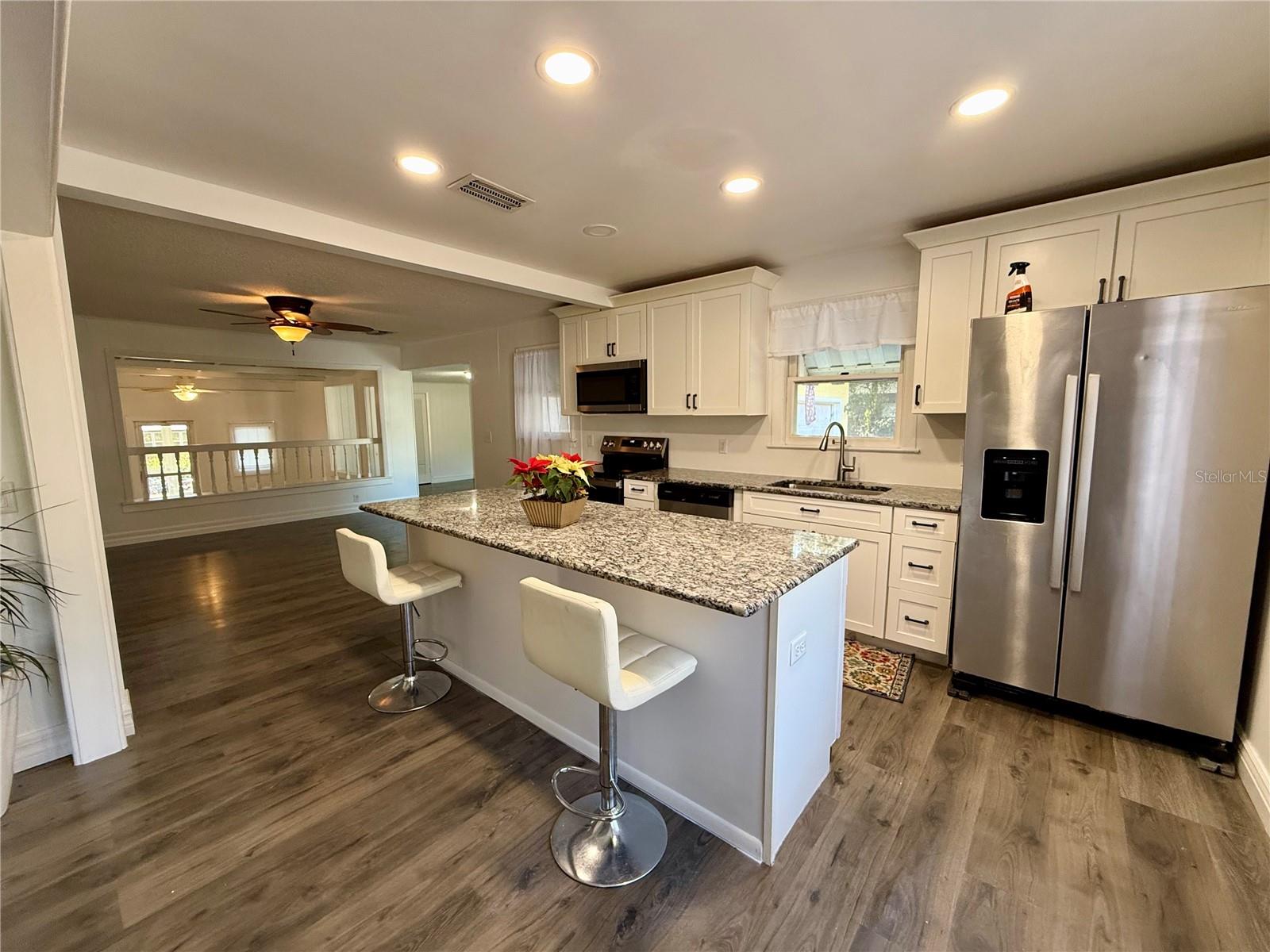 Image 13 of 44 For 708 Mission Drive