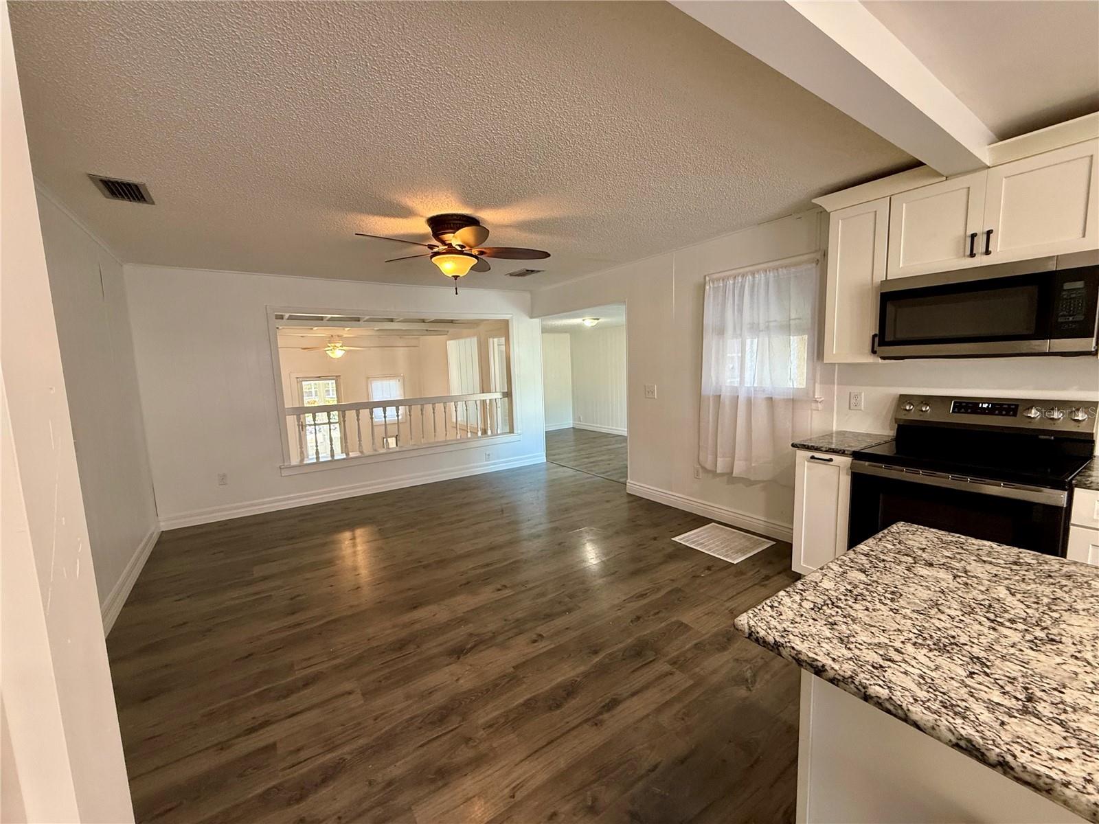 Image 17 of 44 For 708 Mission Drive