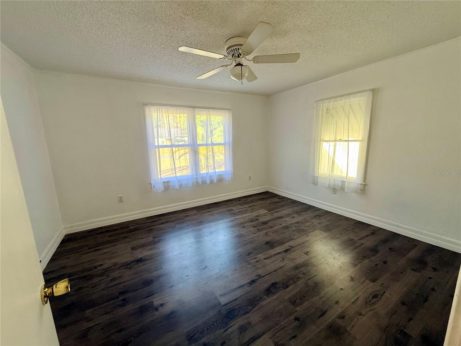 Image 32 of 44 For 708 Mission Drive