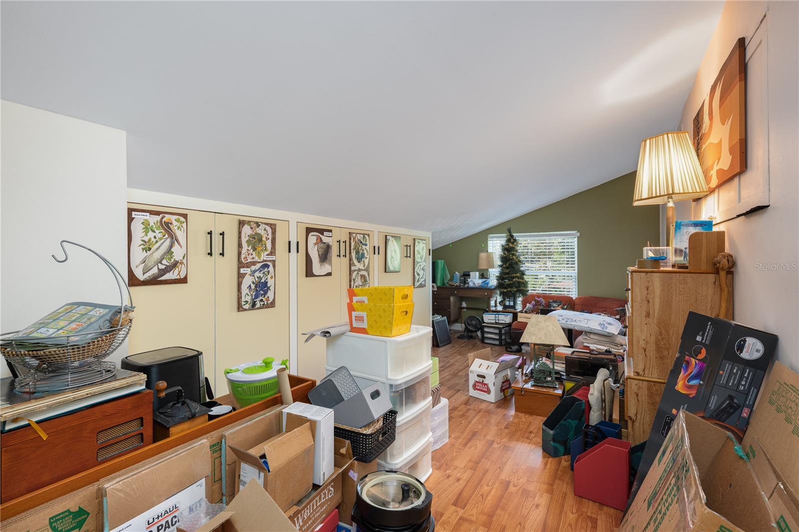 Image 17 of 43 For 1438 Crestview Dr