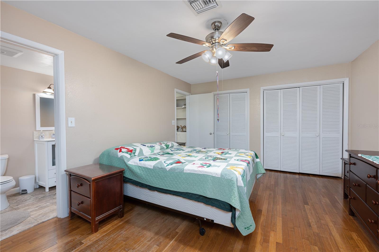 Image 18 of 43 For 1438 Crestview Dr