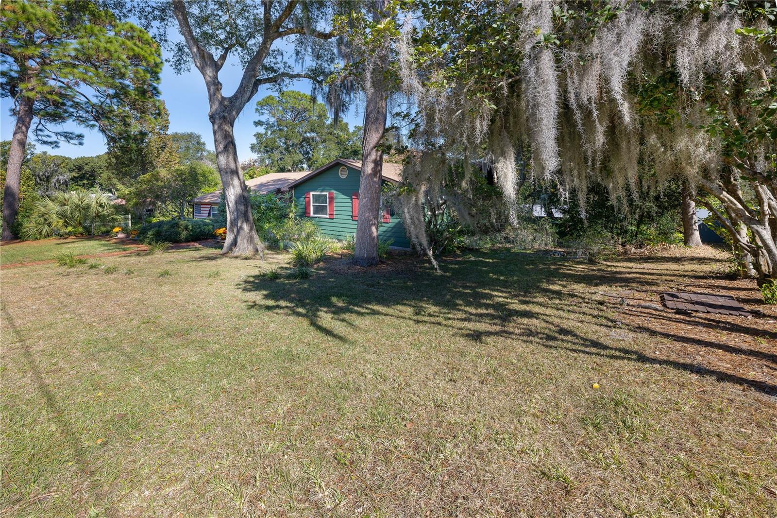 Image 38 of 43 For 1438 Crestview Dr