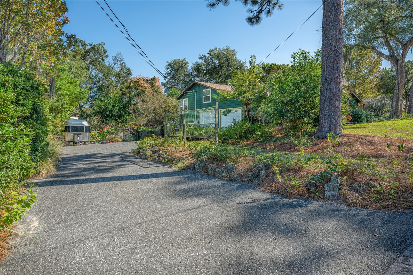 Image 39 of 43 For 1438 Crestview Dr