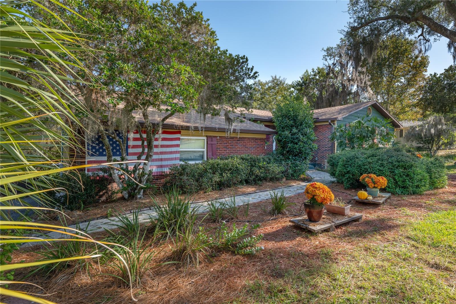 Image 40 of 43 For 1438 Crestview Dr