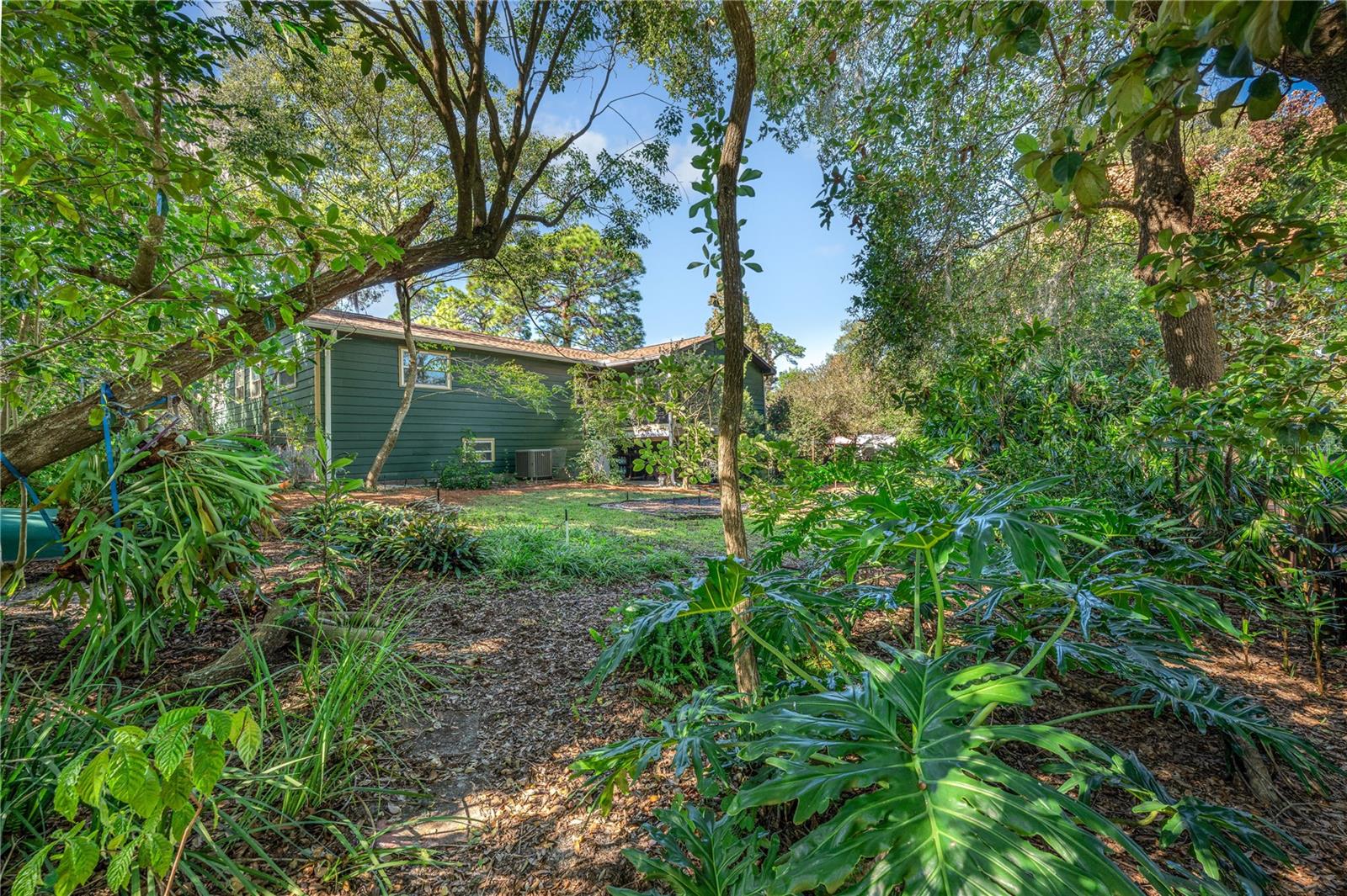 Image 43 of 43 For 1438 Crestview Dr