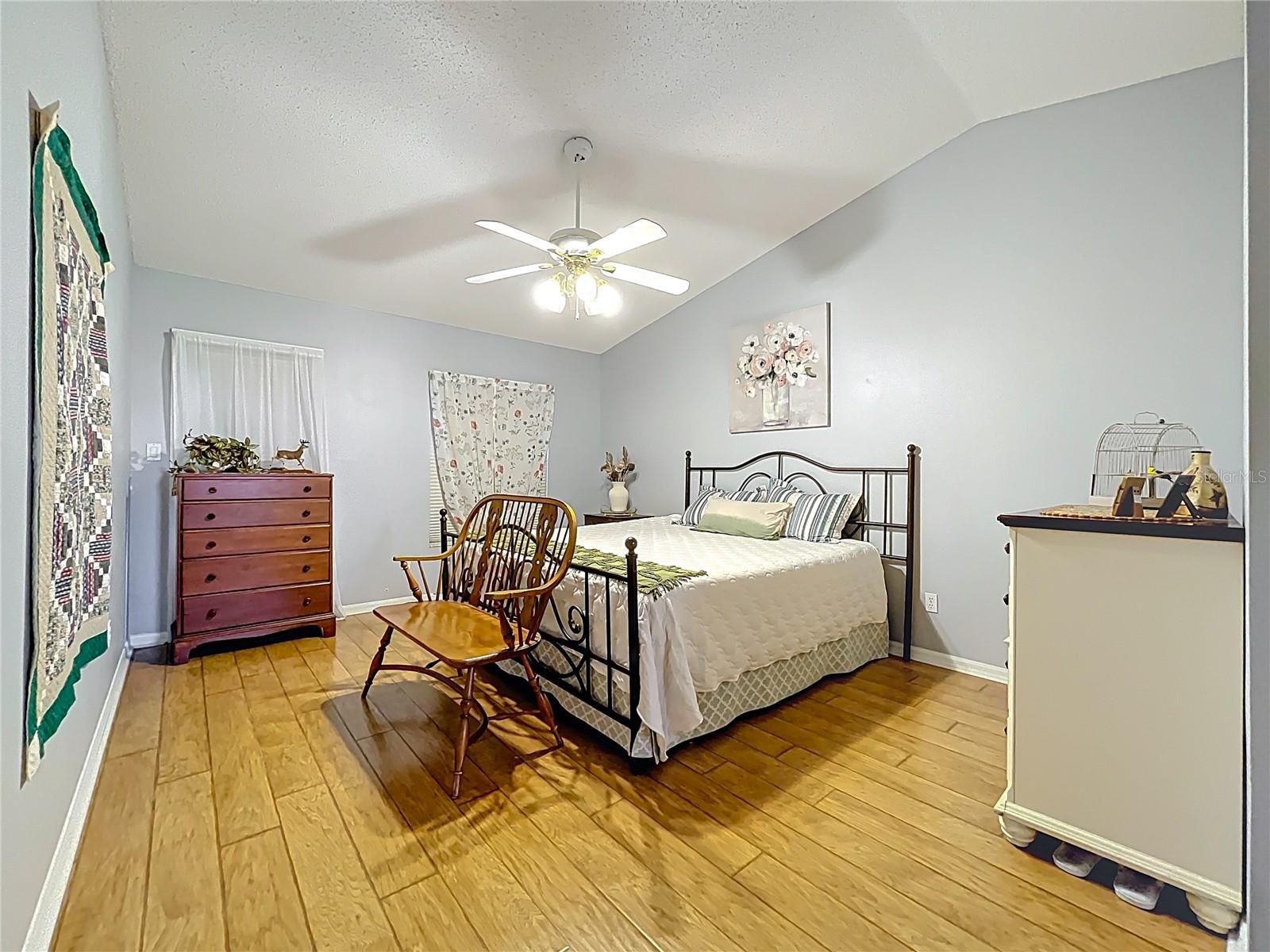 Image 38 of 60 For 26338 Glen Eagle