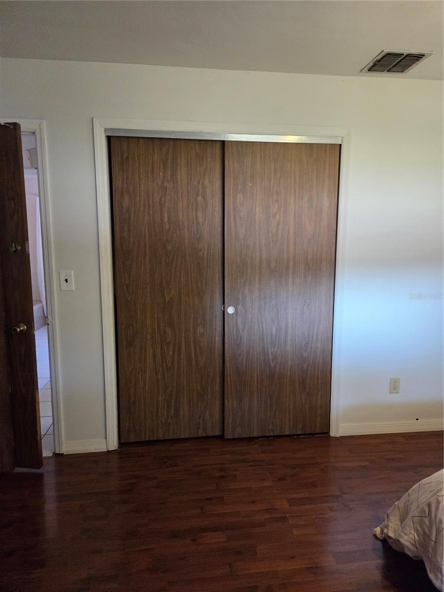 Image 33 of 48 For 3715 Dale Court