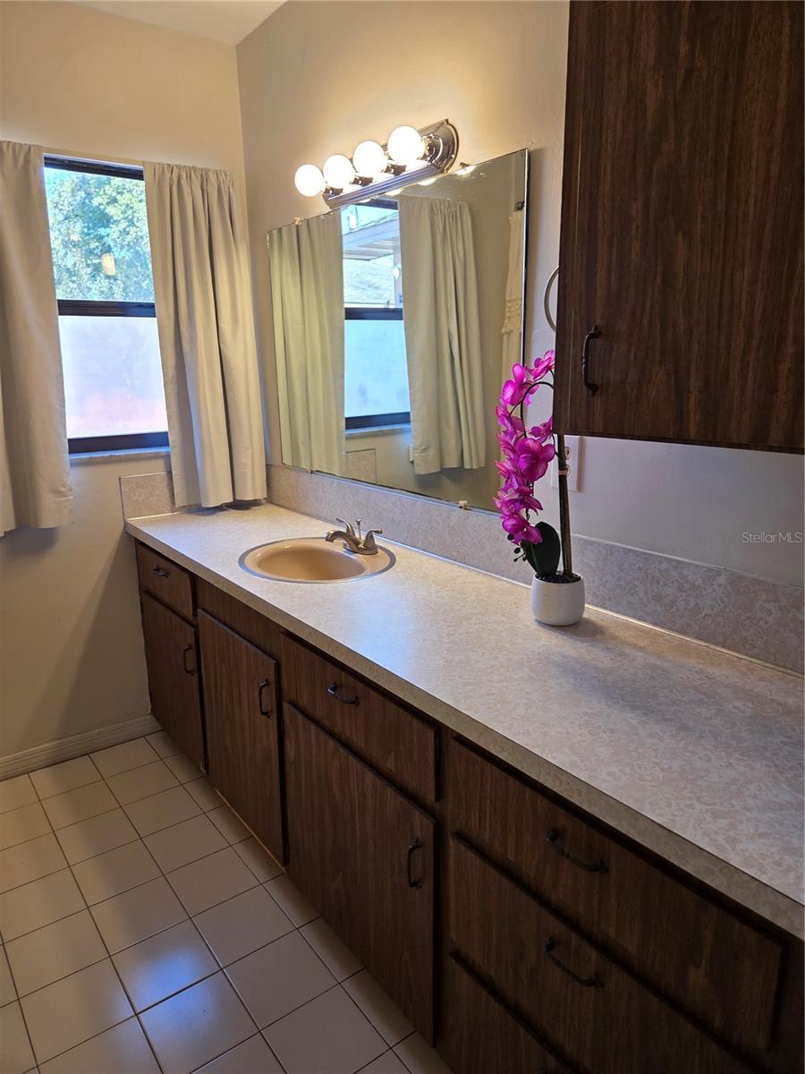 Image 38 of 48 For 3715 Dale Court