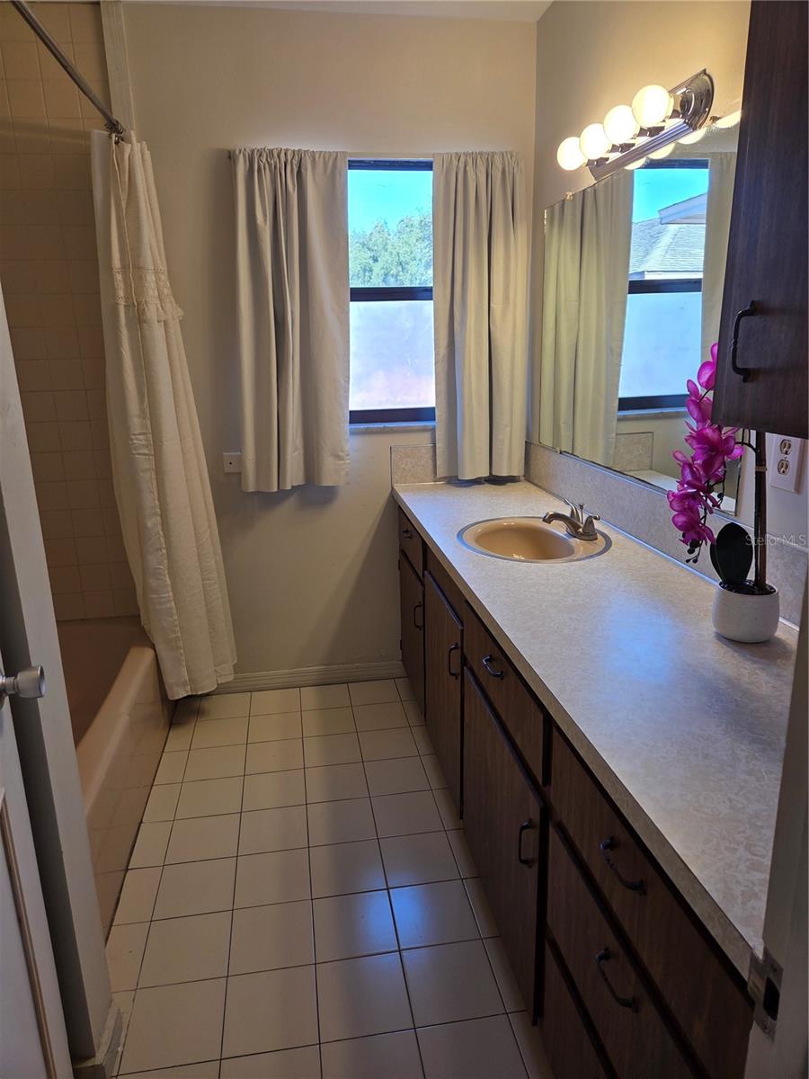 Image 39 of 48 For 3715 Dale Court