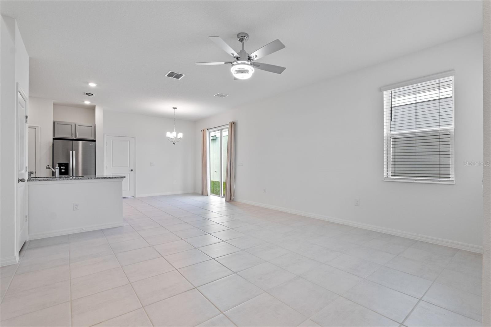 Image 5 of 20 For 7281 Big Cedar Alley