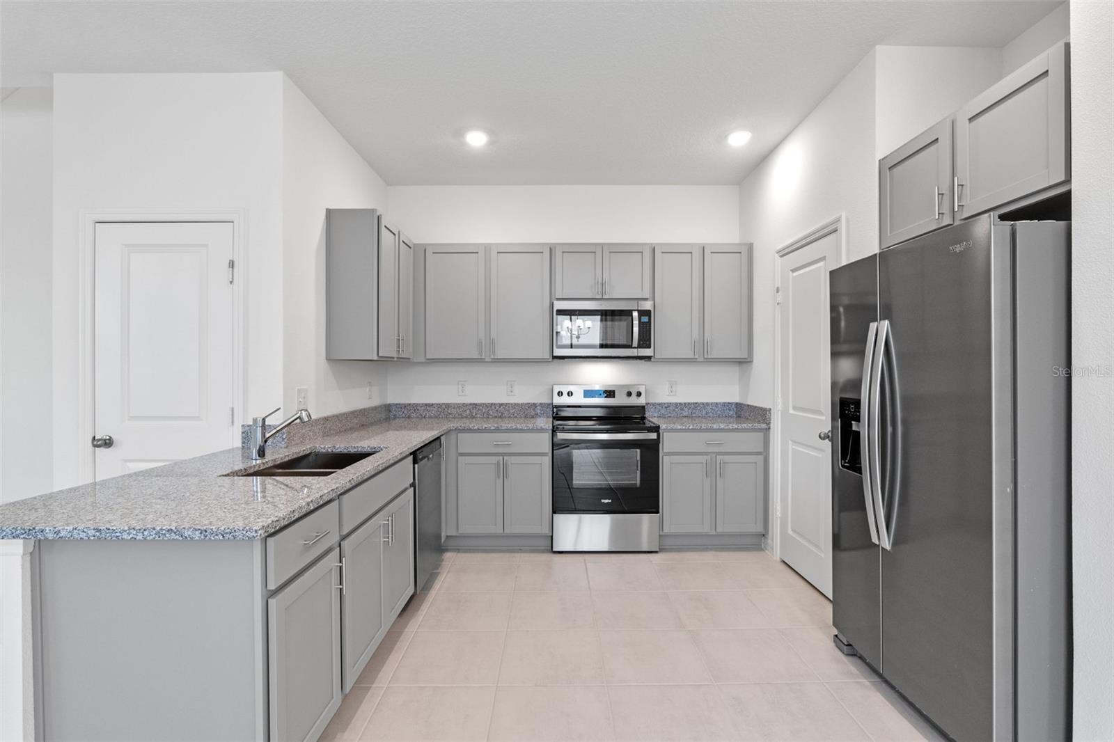 Image 6 of 20 For 7281 Big Cedar Alley