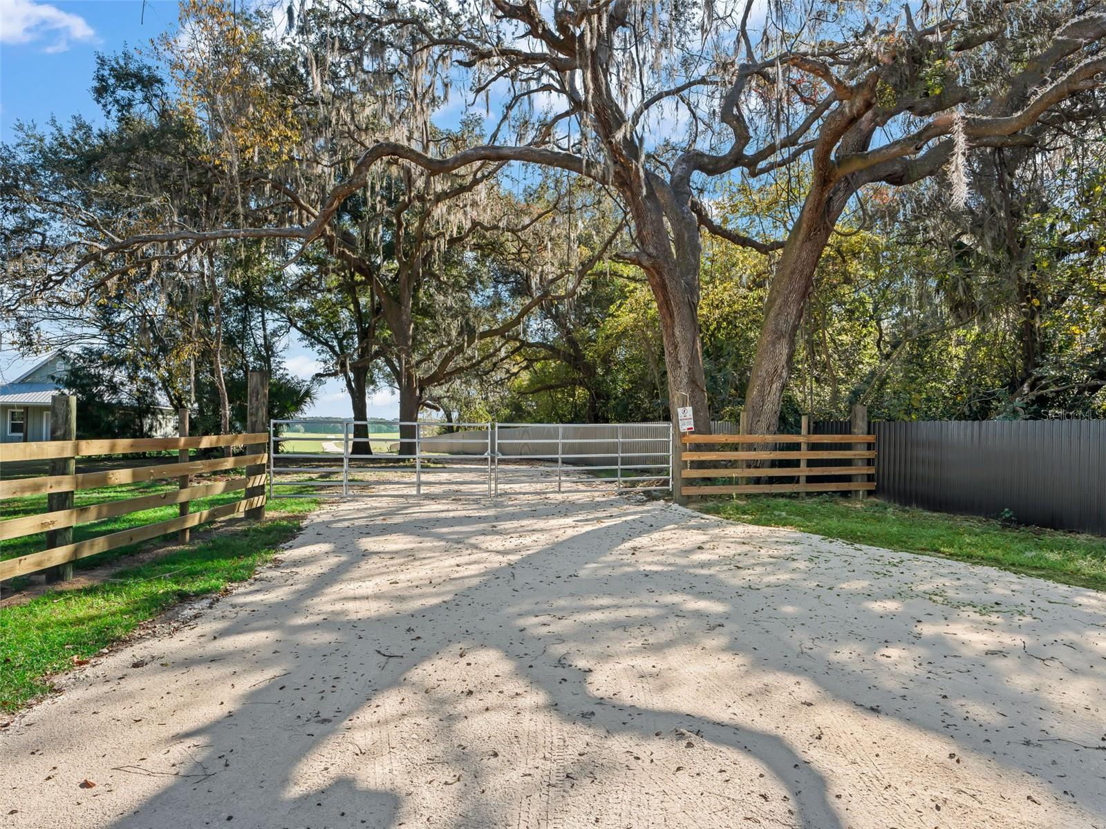 Image 2 of 7 For  Cr 635  