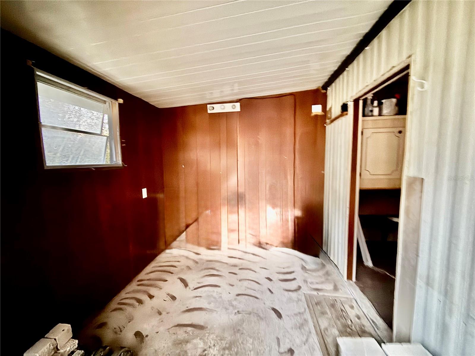 Image 18 of 42 For 2 Grove Trail