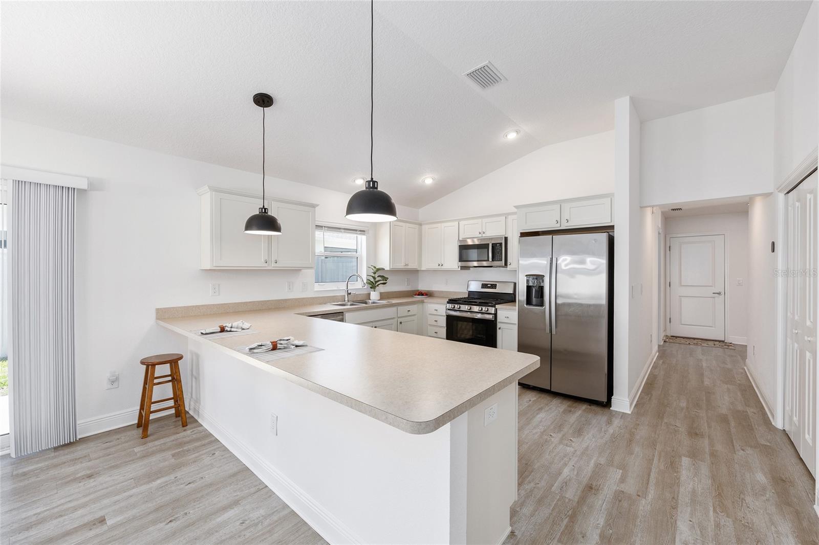 Image 14 of 55 For 1661 Sara Street