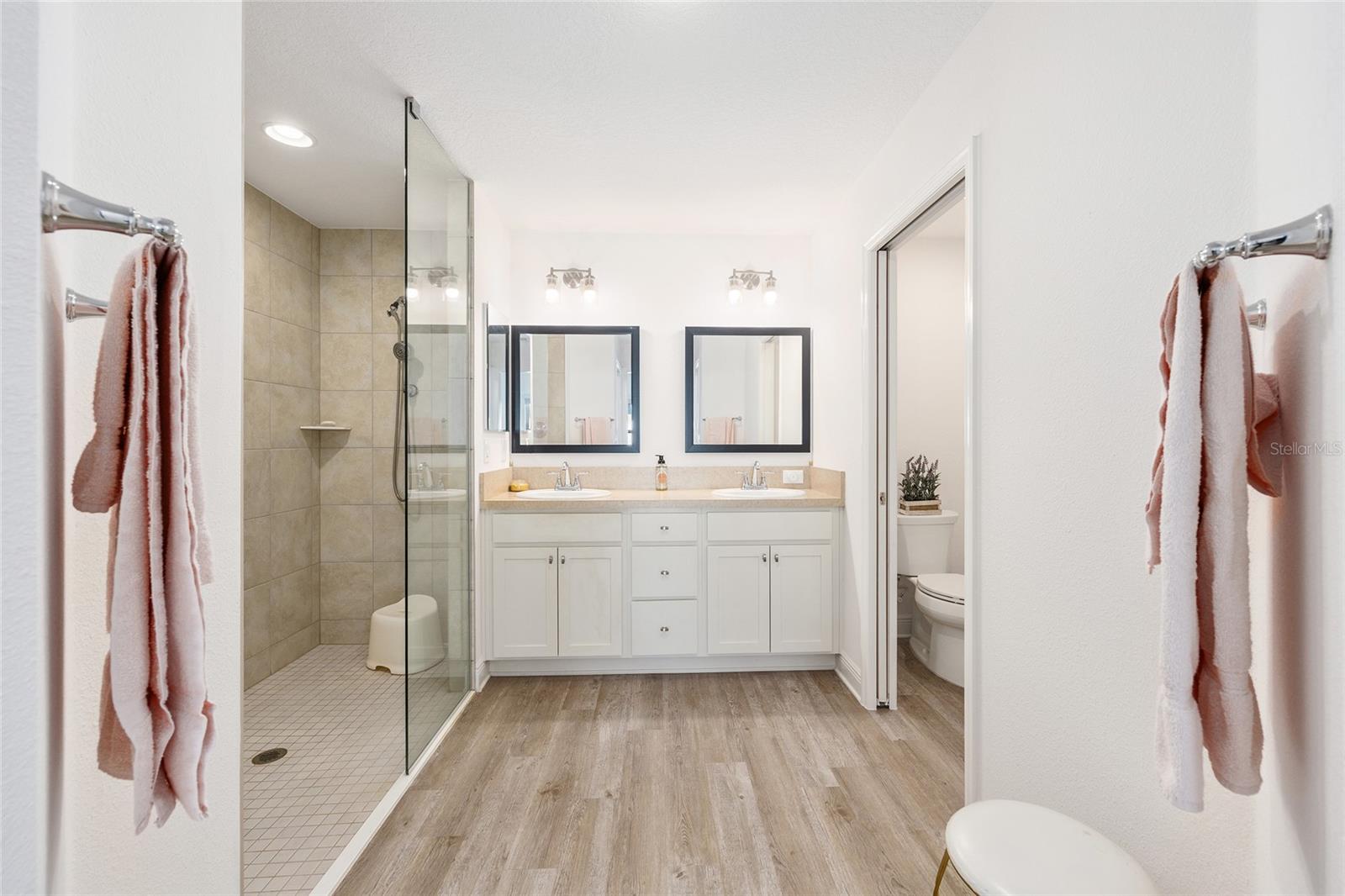 Image 29 of 55 For 1661 Sara Street