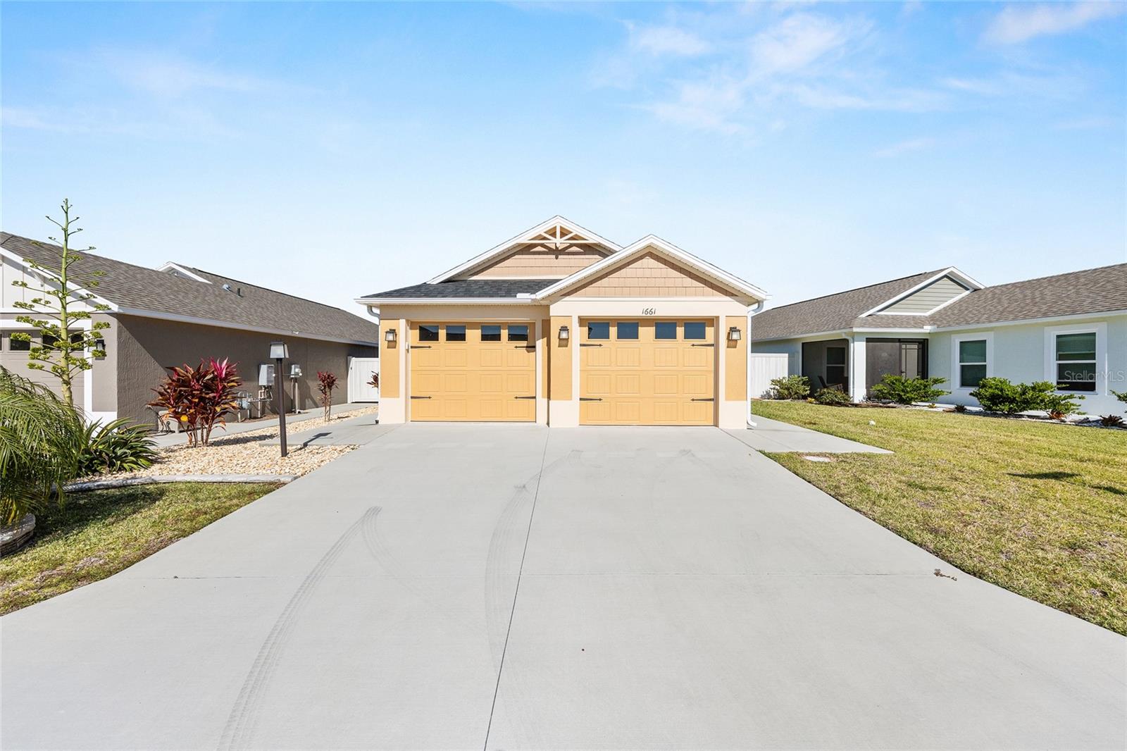 Image 3 of 55 For 1661 Sara Street