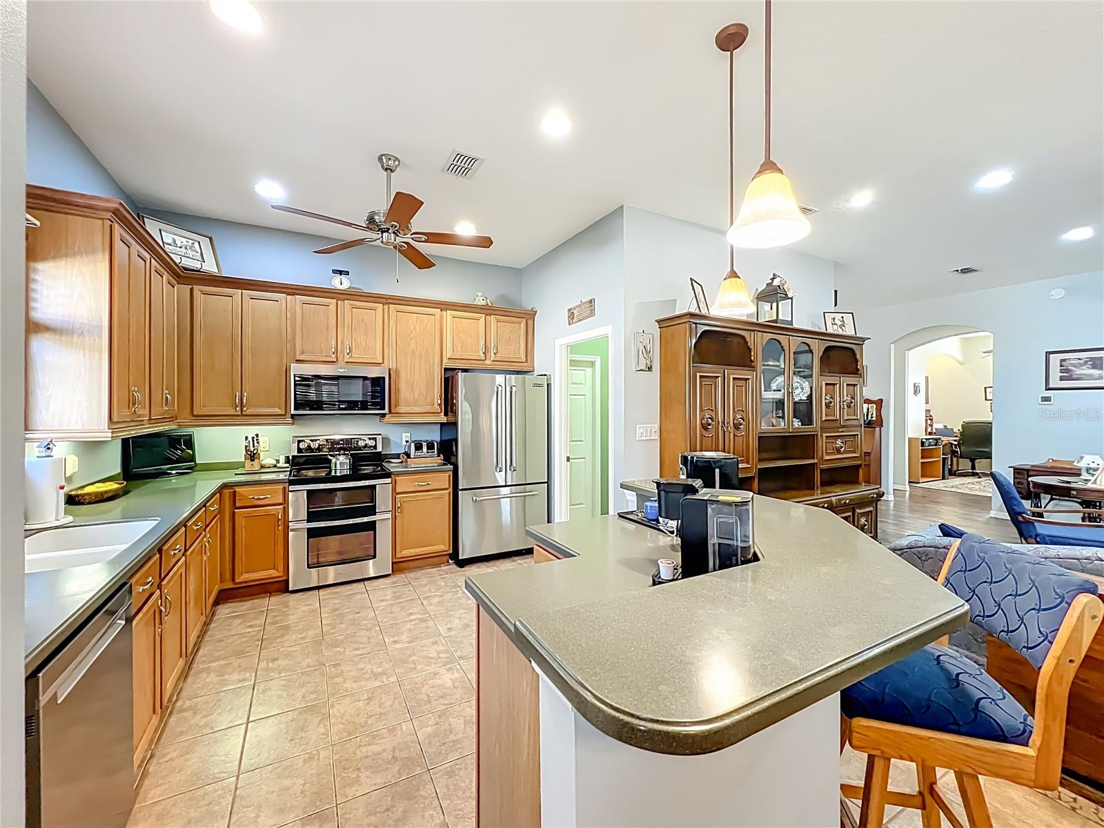 Image 20 of 51 For 25225 Laurel Valley Road