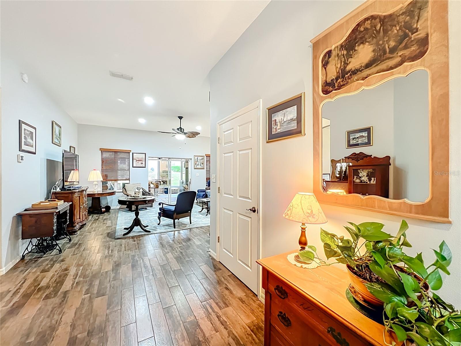 Image 5 of 51 For 25225 Laurel Valley Road