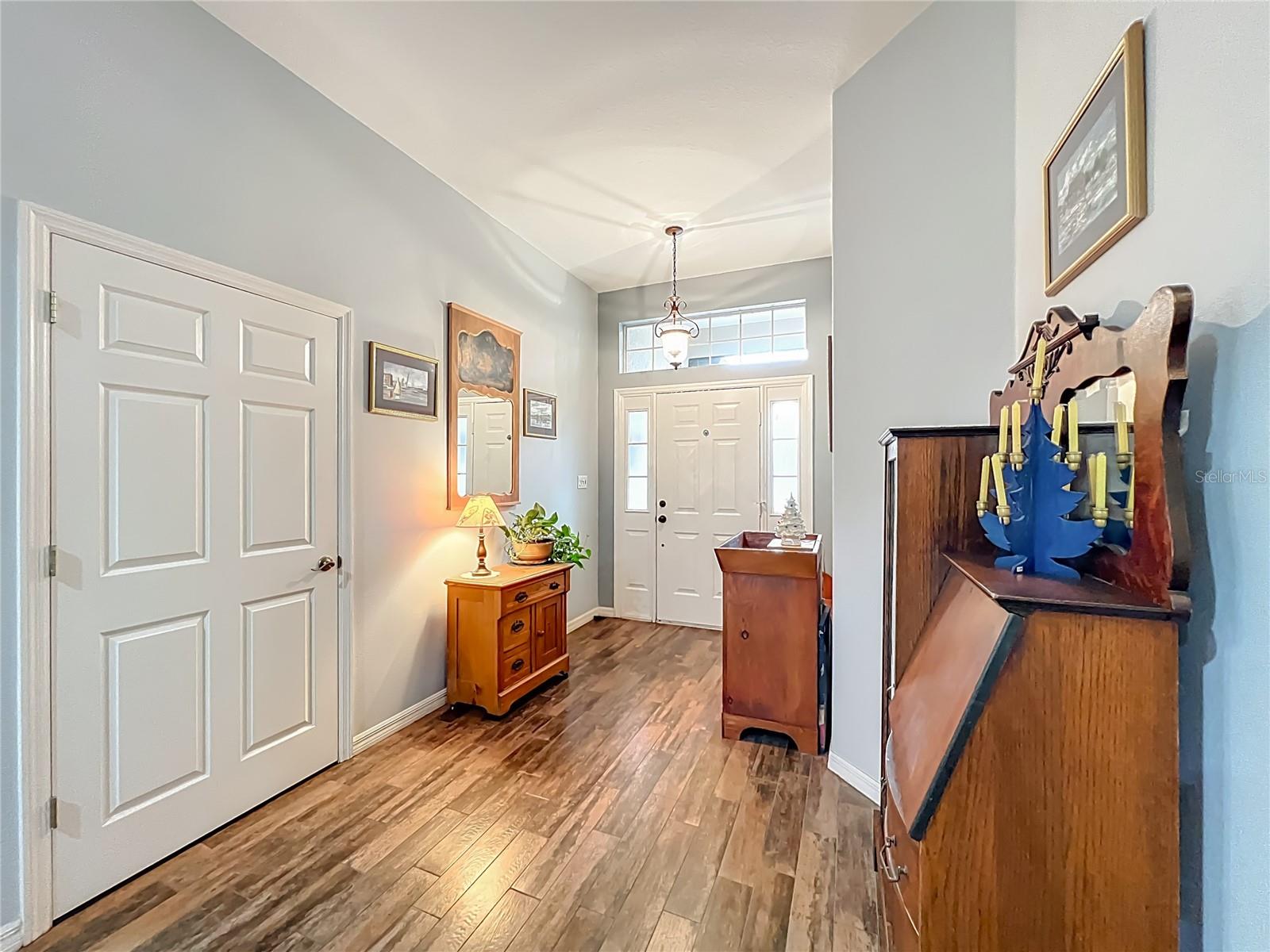 Image 8 of 51 For 25225 Laurel Valley Road