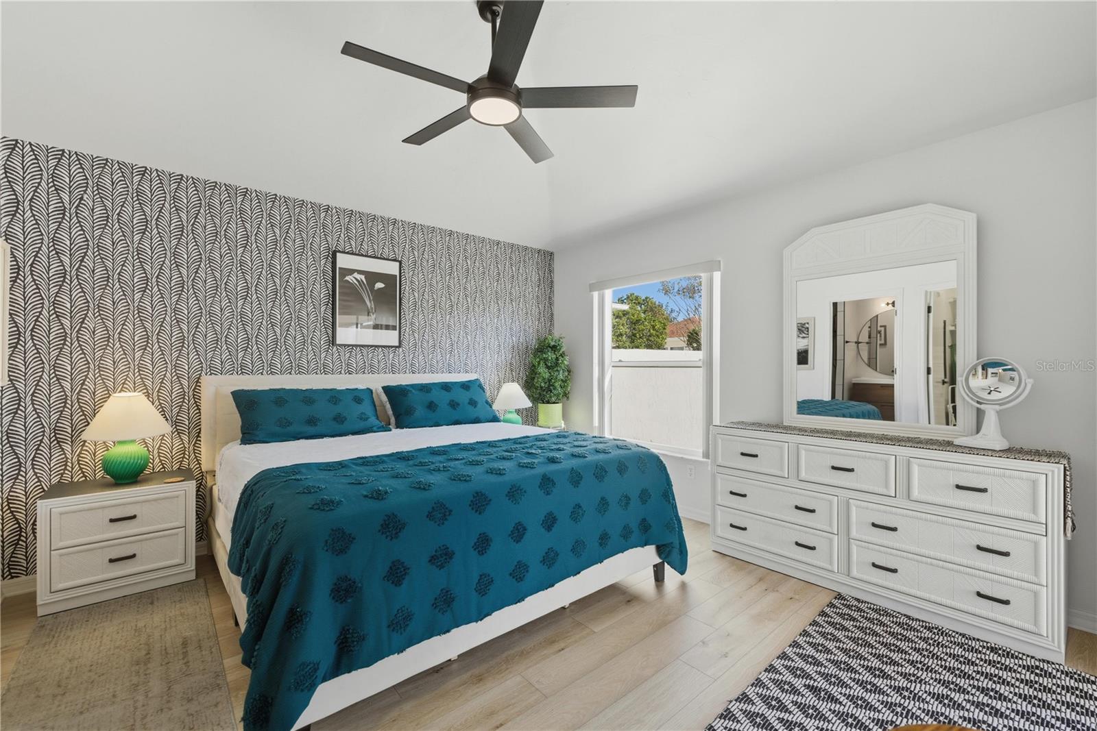 Image 10 of 36 For 627 Delgado Avenue