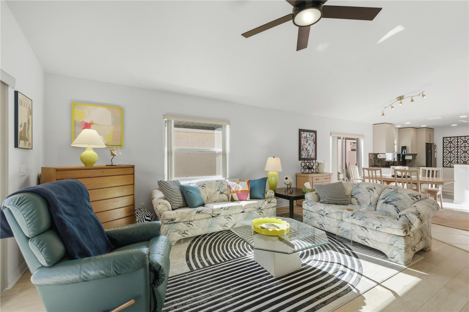 Image 15 of 36 For 627 Delgado Avenue