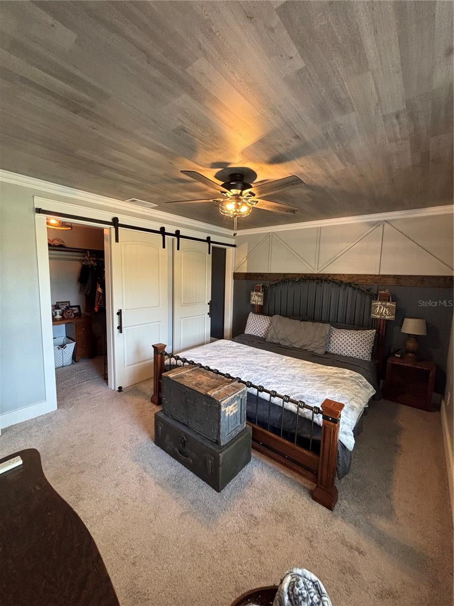 Image 13 of 35 For 37445 Grays Airport Road