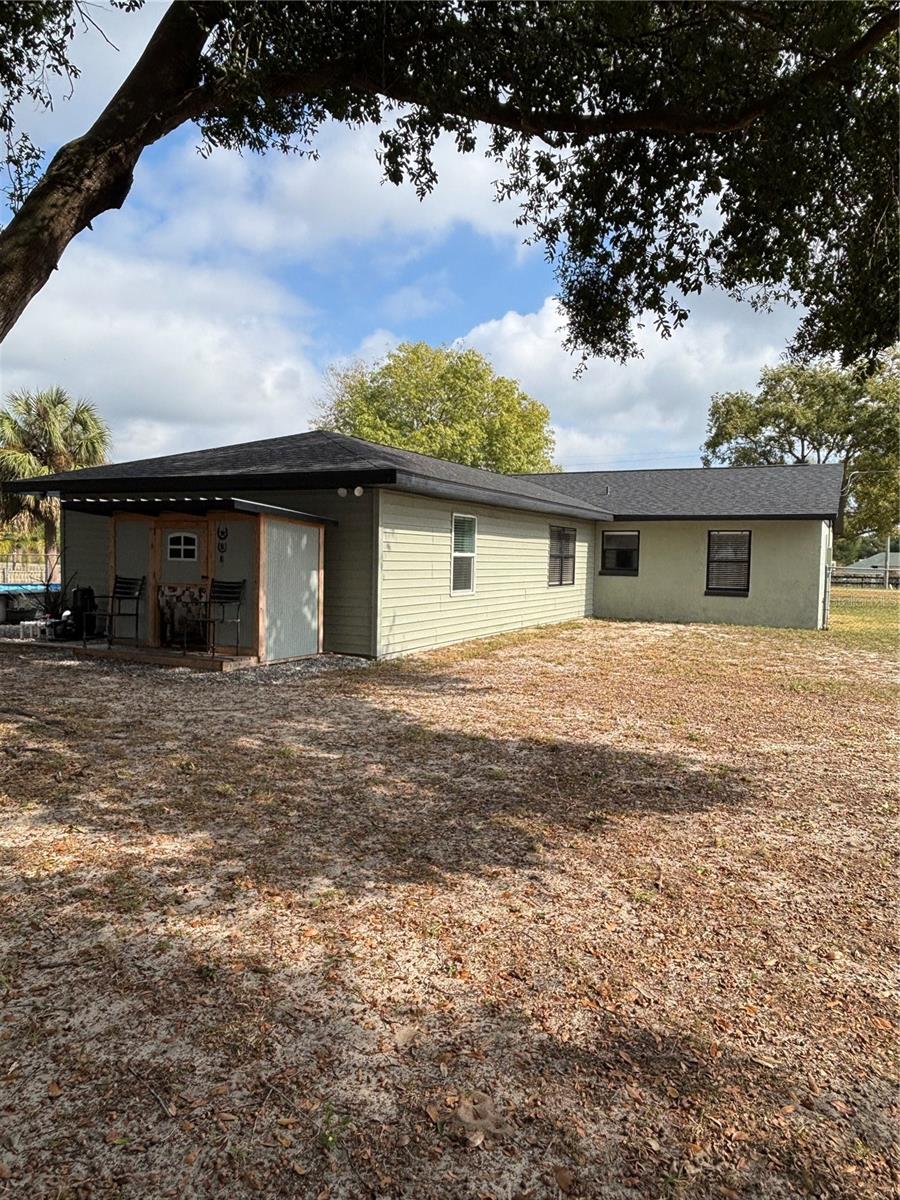 Image 26 of 35 For 37445 Grays Airport Road