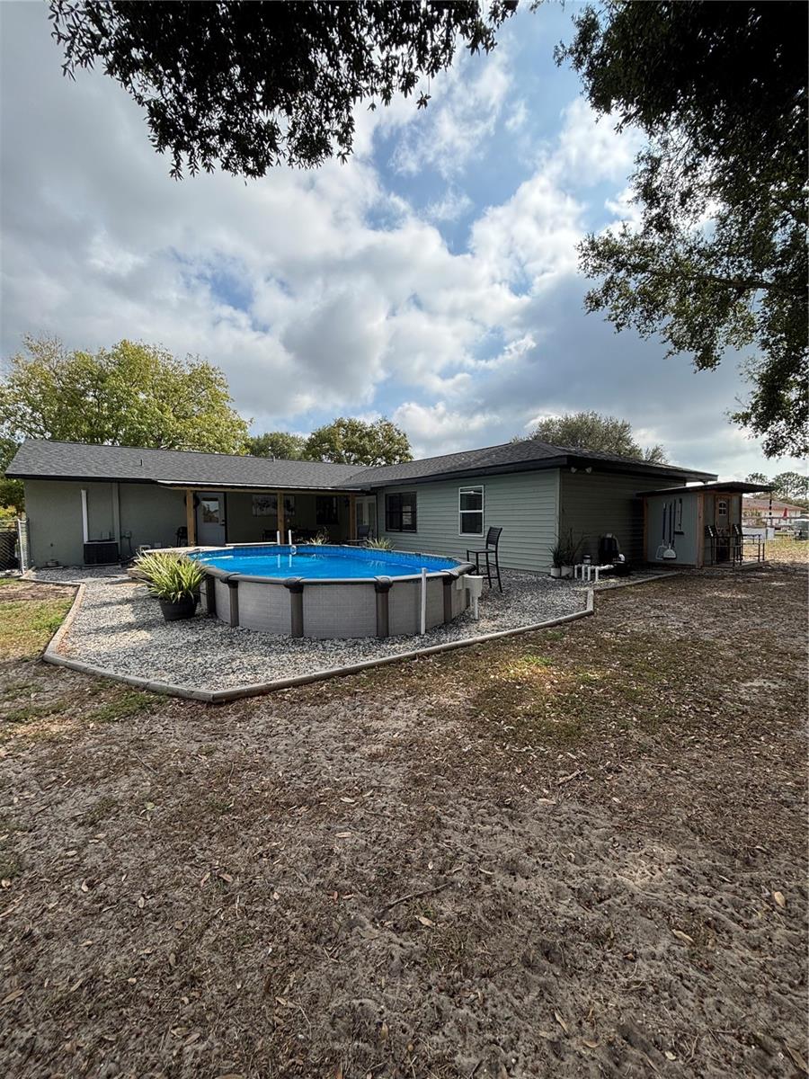 Image 28 of 35 For 37445 Grays Airport Road