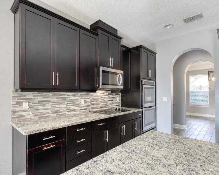 Image 9 of 39 For 3036 Princewood Dr.