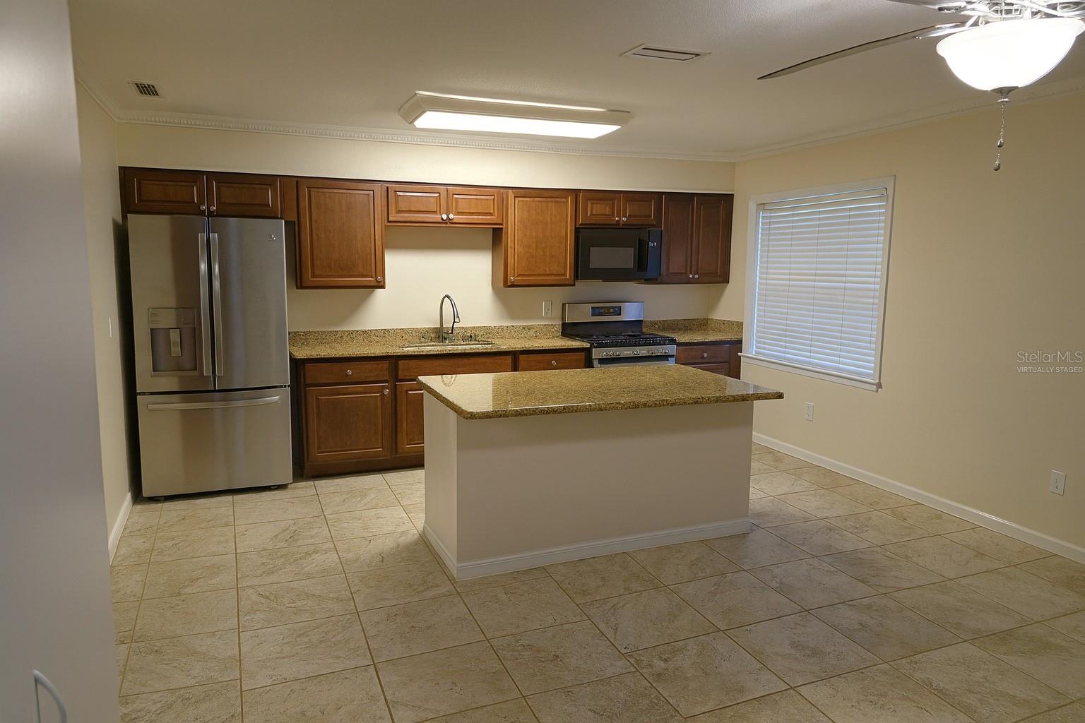 Image 12 of 35 For 34041 Highland Road