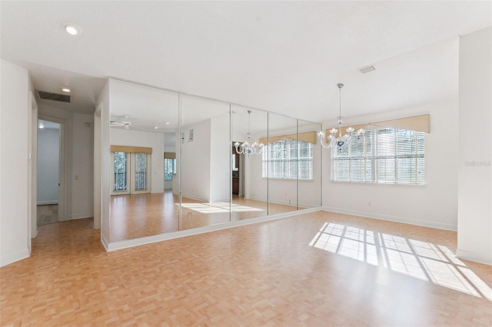 Image 5 of 49 For 103 Camino Real Boulevard